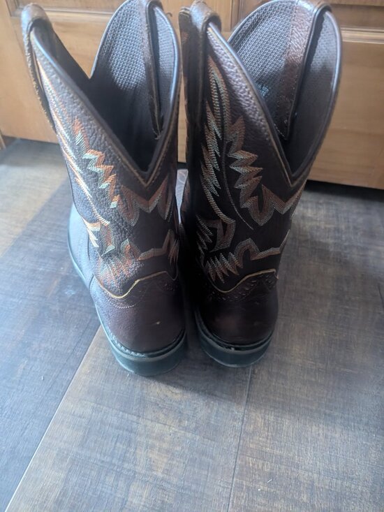 Justin\'s Cowboy Boots